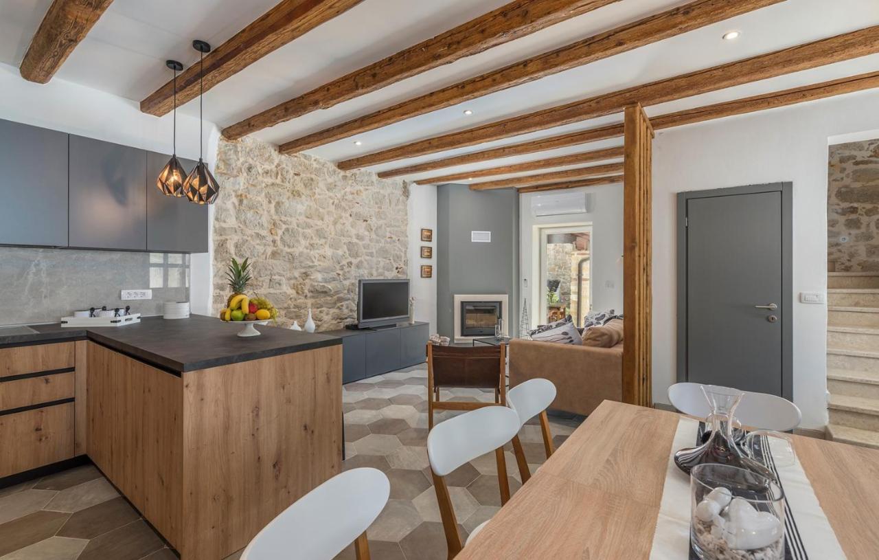 Beautiful Stone House - Villa Parentium With Private Pool Dračevac Exterior foto